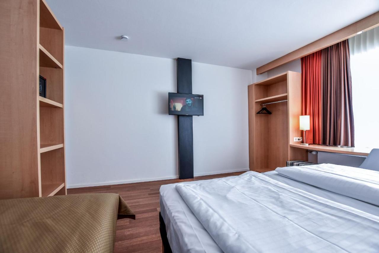 Stay Lev Hotel Leverkusen Exterior photo